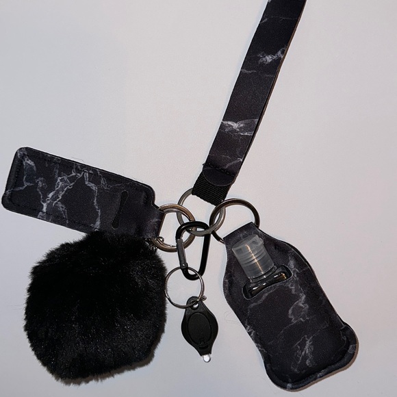 Keychain - Picture 1 of 1